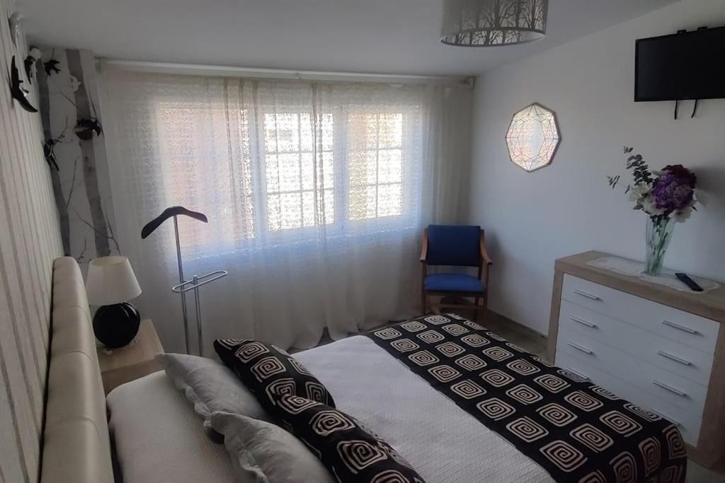 Apartmán Atico En Museo Fotografico Muxia Exteriér fotografie